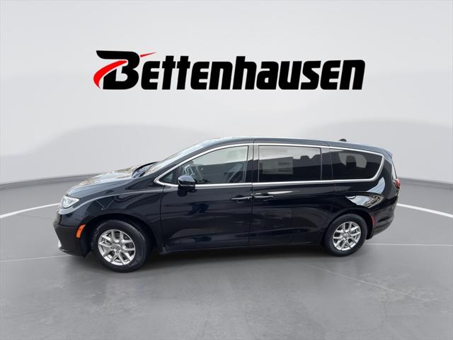 2025 Chrysler Pacifica PACIFICA SELECT