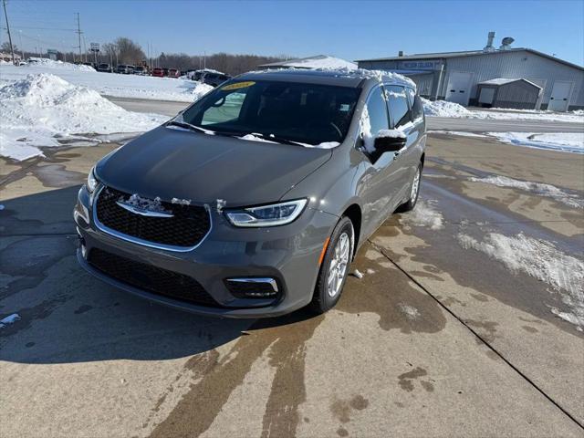 2025 Chrysler Pacifica PACIFICA SELECT