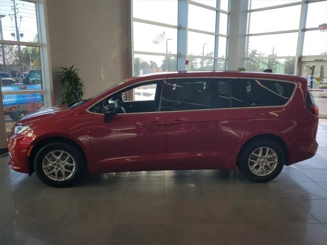 2025 Chrysler Pacifica PACIFICA SELECT