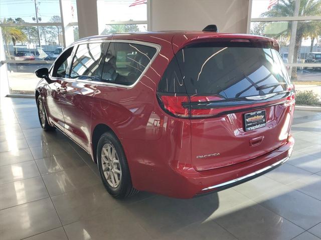 2025 Chrysler Pacifica PACIFICA SELECT