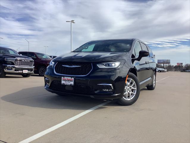 2025 Chrysler Pacifica PACIFICA SELECT