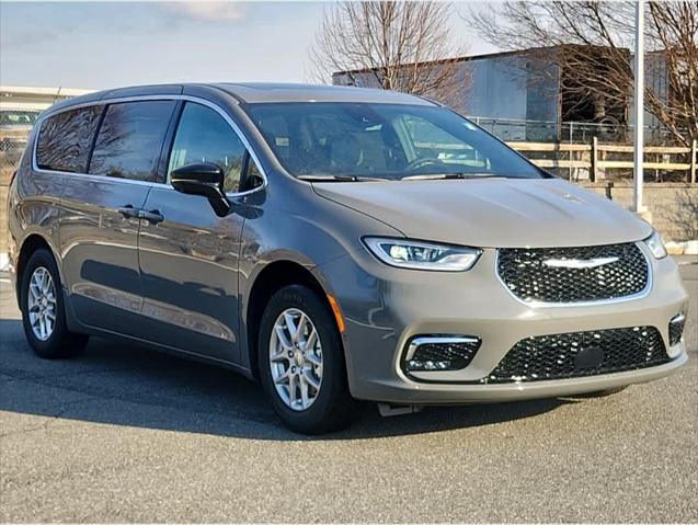 2025 Chrysler Pacifica PACIFICA SELECT