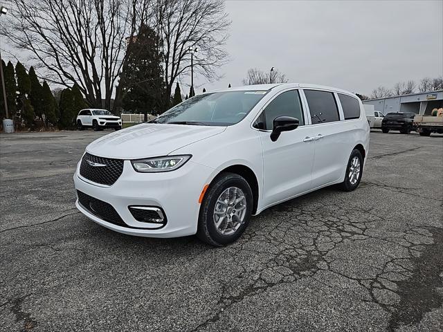 2025 Chrysler Pacifica PACIFICA SELECT