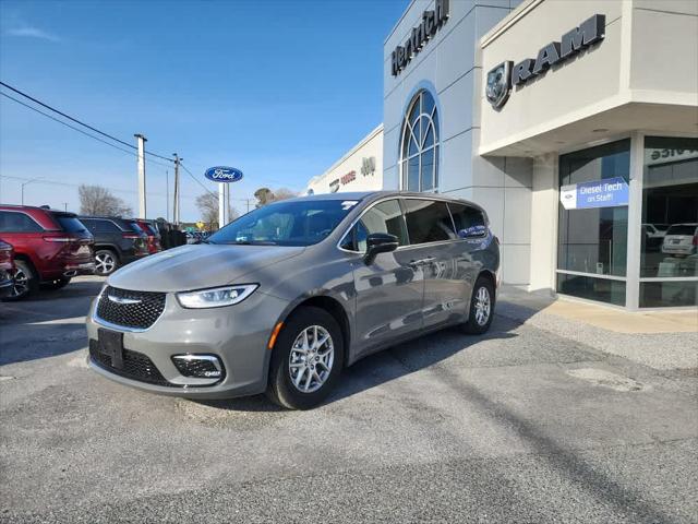 2025 Chrysler Pacifica PACIFICA SELECT