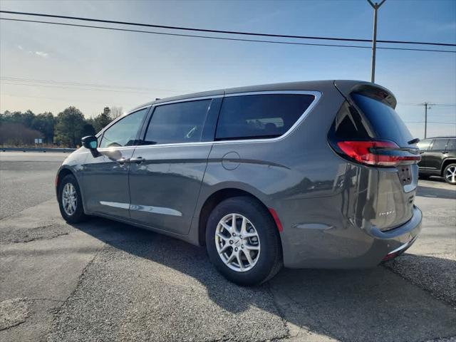 2025 Chrysler Pacifica PACIFICA SELECT