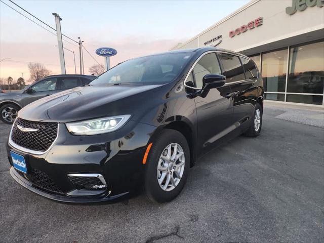 2025 Chrysler Pacifica PACIFICA SELECT