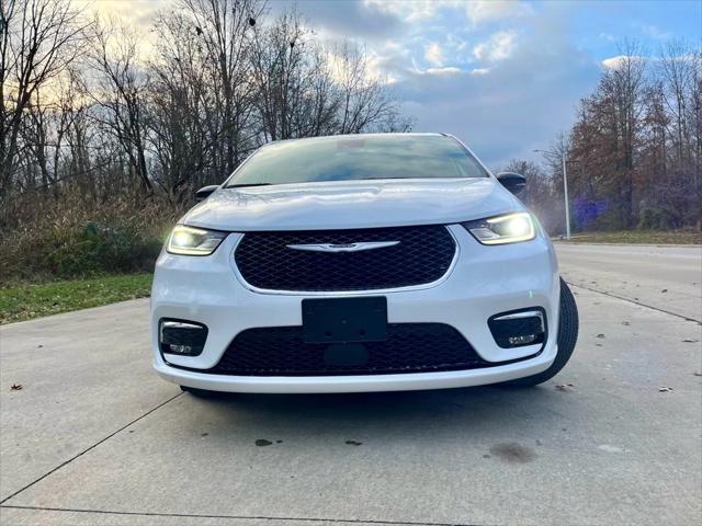 2025 Chrysler Pacifica PACIFICA SELECT