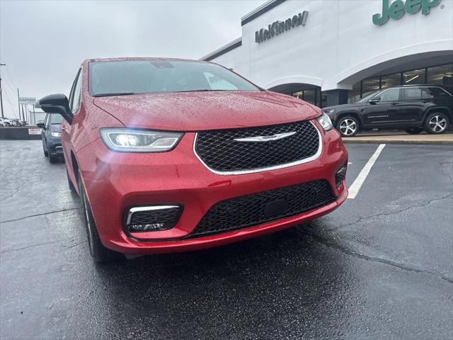 2025 Chrysler Pacifica PACIFICA SELECT