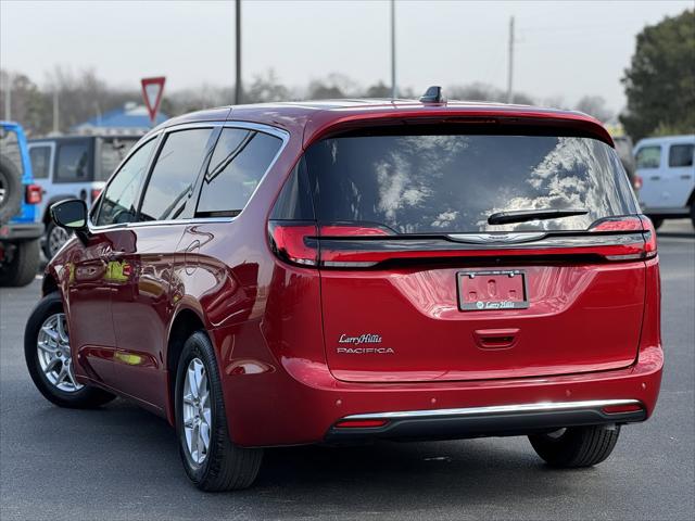 2025 Chrysler Pacifica PACIFICA SELECT