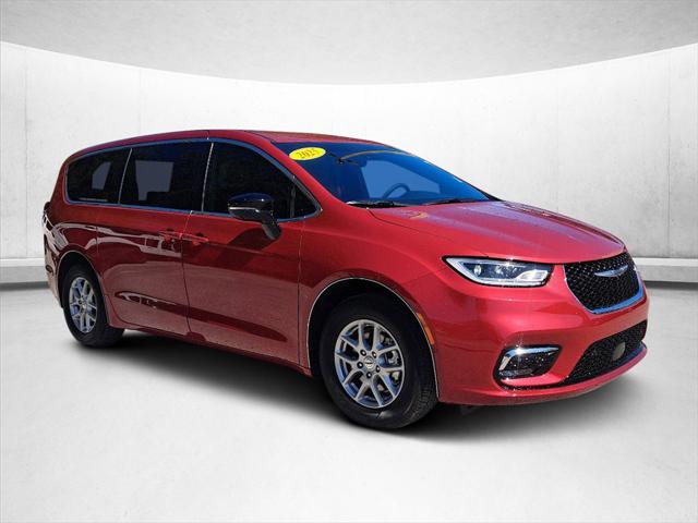 2025 Chrysler Pacifica PACIFICA SELECT