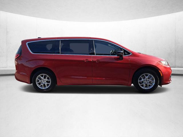 2025 Chrysler Pacifica PACIFICA SELECT