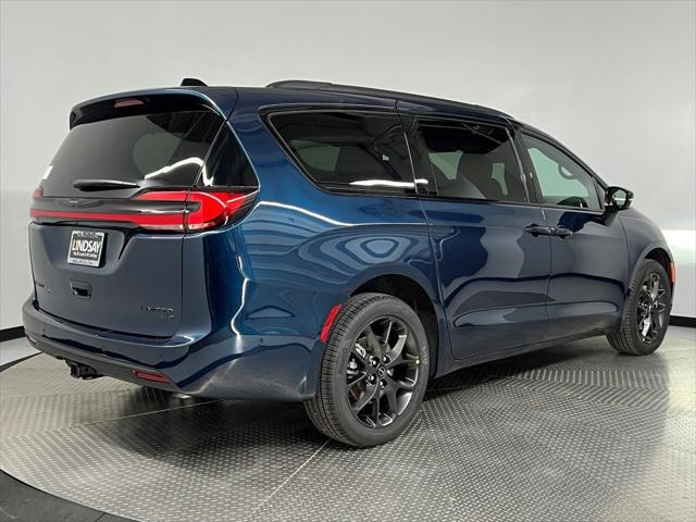 2025 Chrysler Pacifica PACIFICA LIMITED AWD