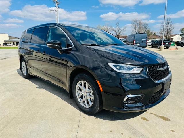 2025 Chrysler Pacifica PACIFICA SELECT