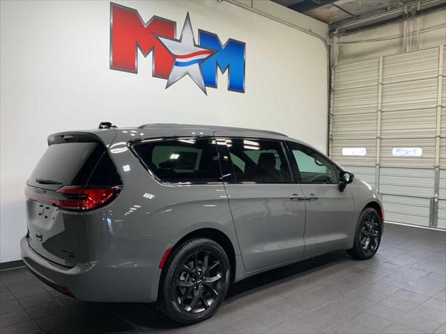 2025 Chrysler Pacifica PACIFICA LIMITED AWD