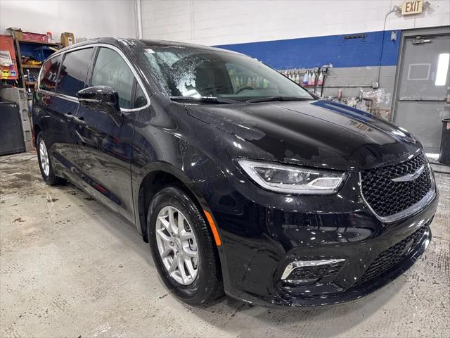 2025 Chrysler Pacifica PACIFICA SELECT