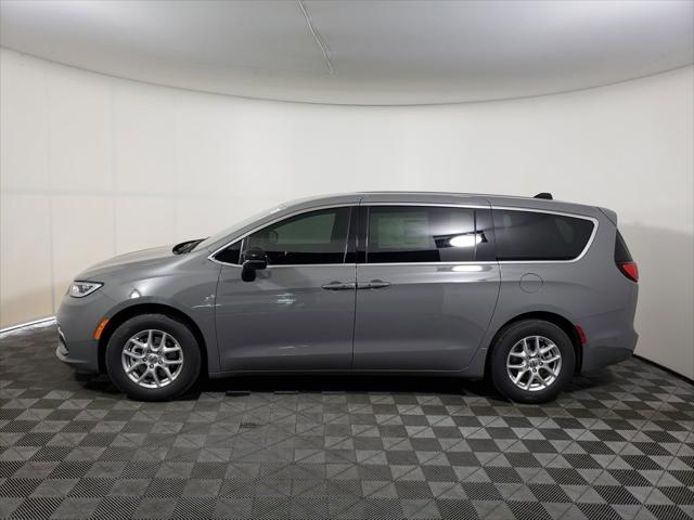 2025 Chrysler Pacifica PACIFICA SELECT