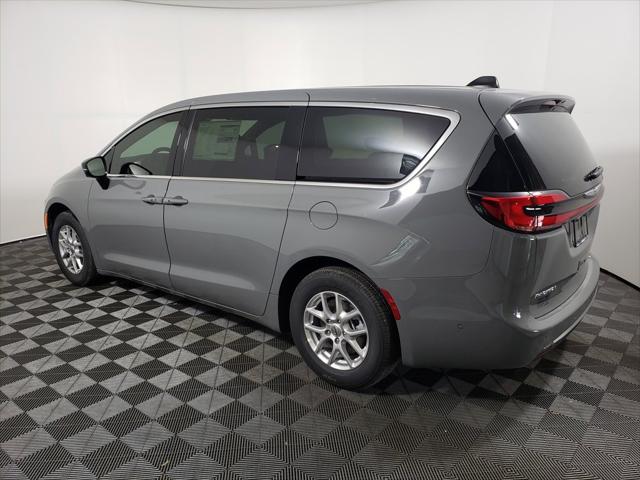 2025 Chrysler Pacifica PACIFICA SELECT