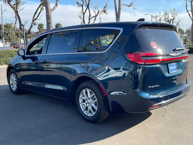 2025 Chrysler Pacifica PACIFICA SELECT