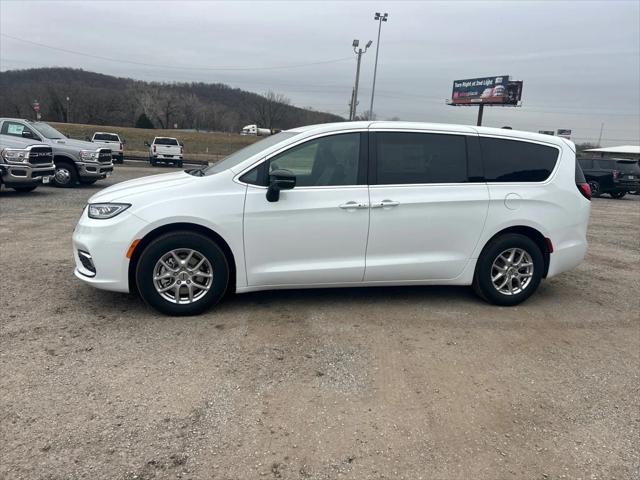2025 Chrysler Pacifica PACIFICA SELECT