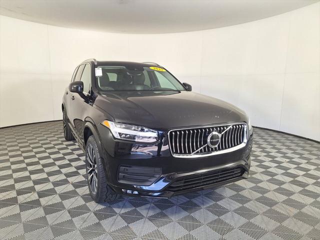 2022 Volvo XC90 T5 Momentum 7 Passenger