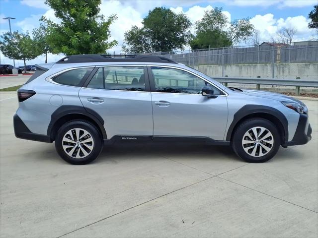 2025 Subaru Outback Standard