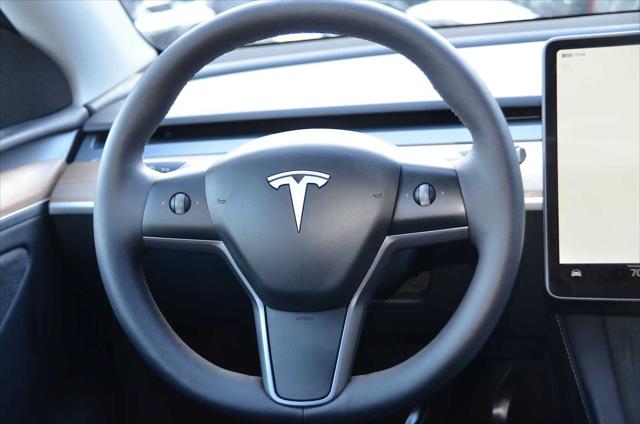 2024 Tesla Model Y Long Range Dual Motor All-Wheel Drive
