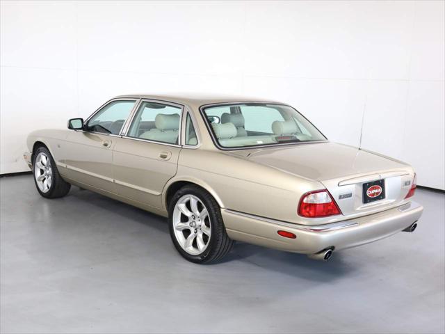 2000 Jaguar XJ Unknown