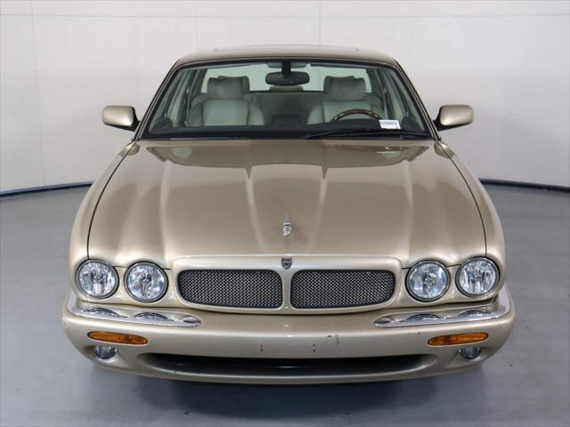 2000 Jaguar XJ Unknown
