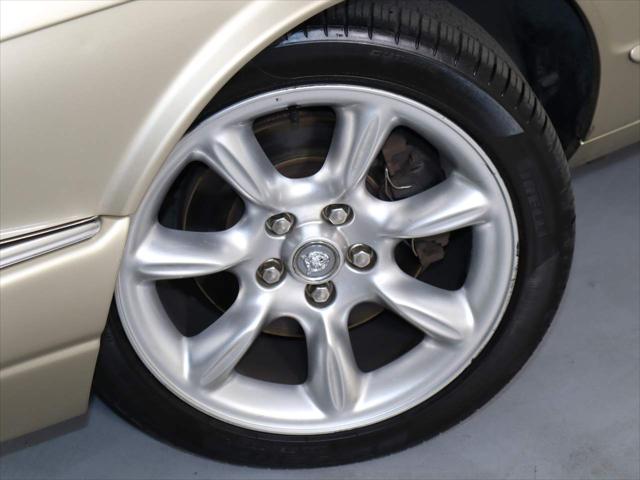 2000 Jaguar XJ Unknown