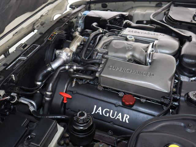 2000 Jaguar XJ Unknown