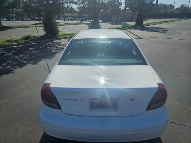 2007 Ford Taurus SE