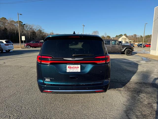 2025 Chrysler Pacifica PACIFICA SELECT