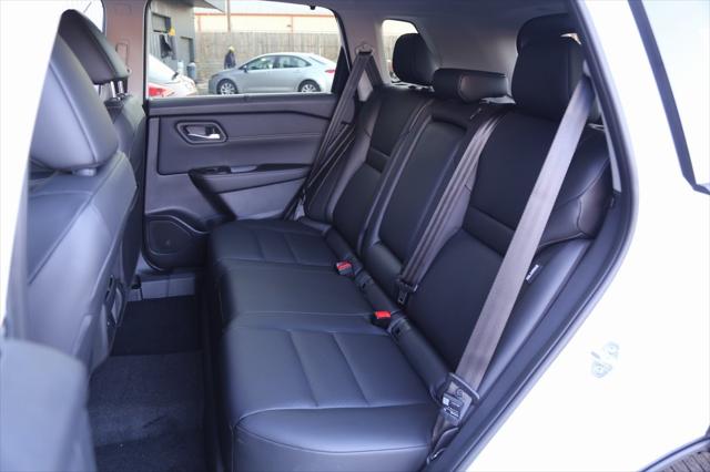 2025 Nissan Rogue SV FWD