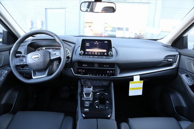 2025 Nissan Rogue SV FWD