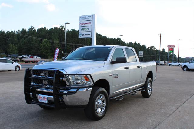 2017 RAM 2500 Tradesman Crew Cab 4x4 64 Box 2017 RAM 2500 Tradesman Crew Cab 4x4 64 Box
