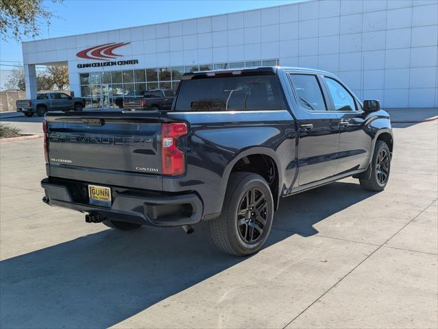 2023 Chevrolet Silverado 1500 2WD Crew Cab Short Bed Custom