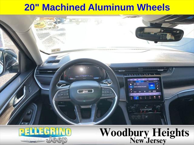 2023 Jeep Grand Cherokee Limited 4x4 2023 Jeep Grand Cherokee Limited 4x4