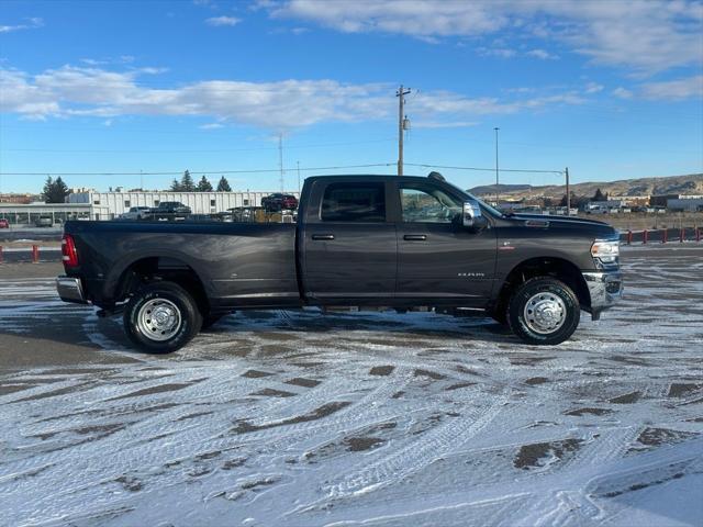 2024 RAM Ram 3500 RAM 3500 LARAMIE CREW CAB 4X4 8 BOX