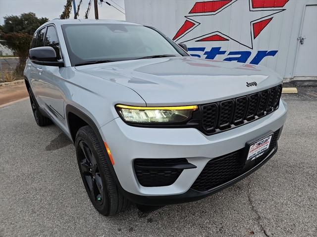 2023 Jeep Grand Cherokee Altitude X 4x4