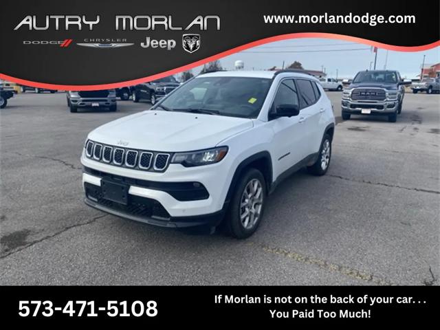 2023 Jeep Compass Latitude Lux FWD