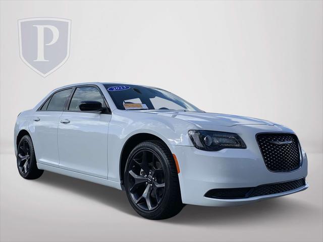 2023 Chrysler 300 Touring