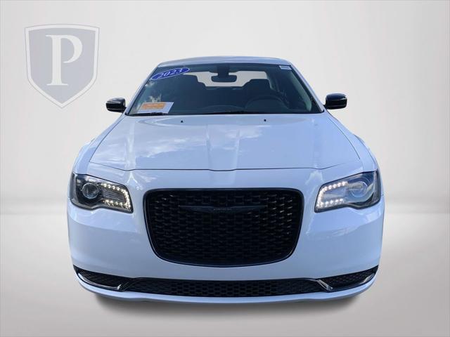 2023 Chrysler 300 Touring