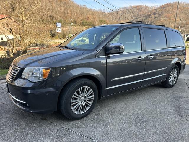 2016 Chrysler Town & Country