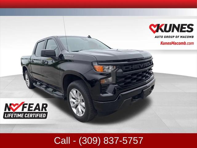 2022 Chevrolet Silverado 1500 4WD Crew Cab Short Bed Custom