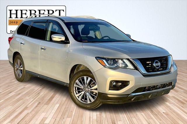 2019 Nissan Pathfinder SV