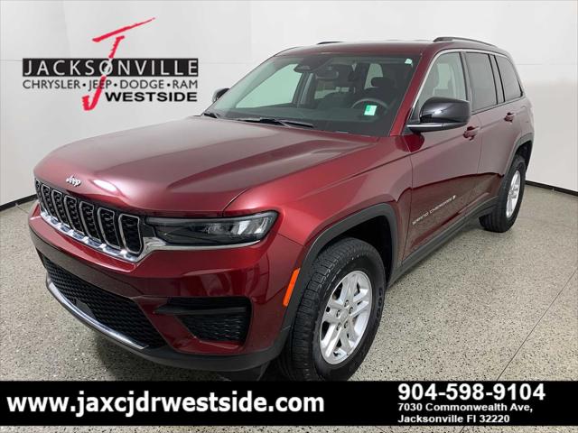 2023 Jeep Grand Cherokee Laredo 4x2