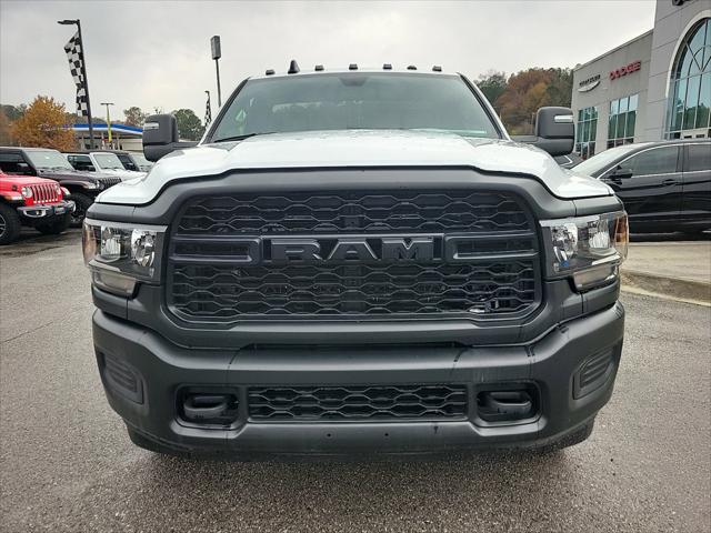 2024 RAM Ram 3500 Chassis Cab RAM 3500 TRADESMAN CHASSIS REGULAR CAB 4X4 84 CA