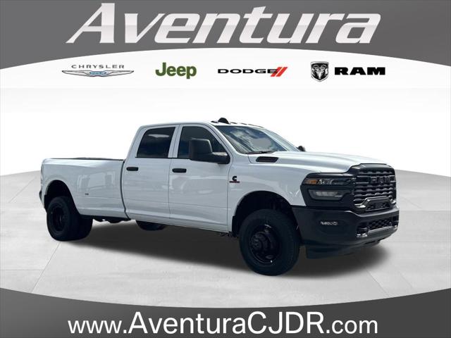 2025 RAM Ram 3500 RAM 3500 TRADESMAN CREW CAB 4X4 8 BOX