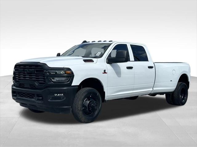 2025 RAM Ram 3500 RAM 3500 TRADESMAN CREW CAB 4X4 8 BOX