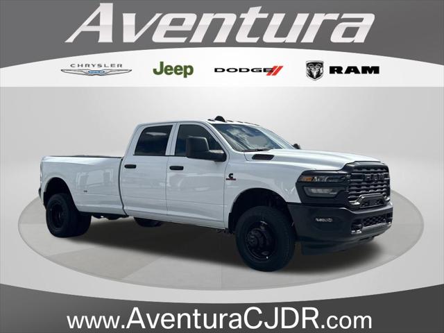 2025 RAM Ram 3500 RAM 3500 TRADESMAN CREW CAB 4X4 8 BOX